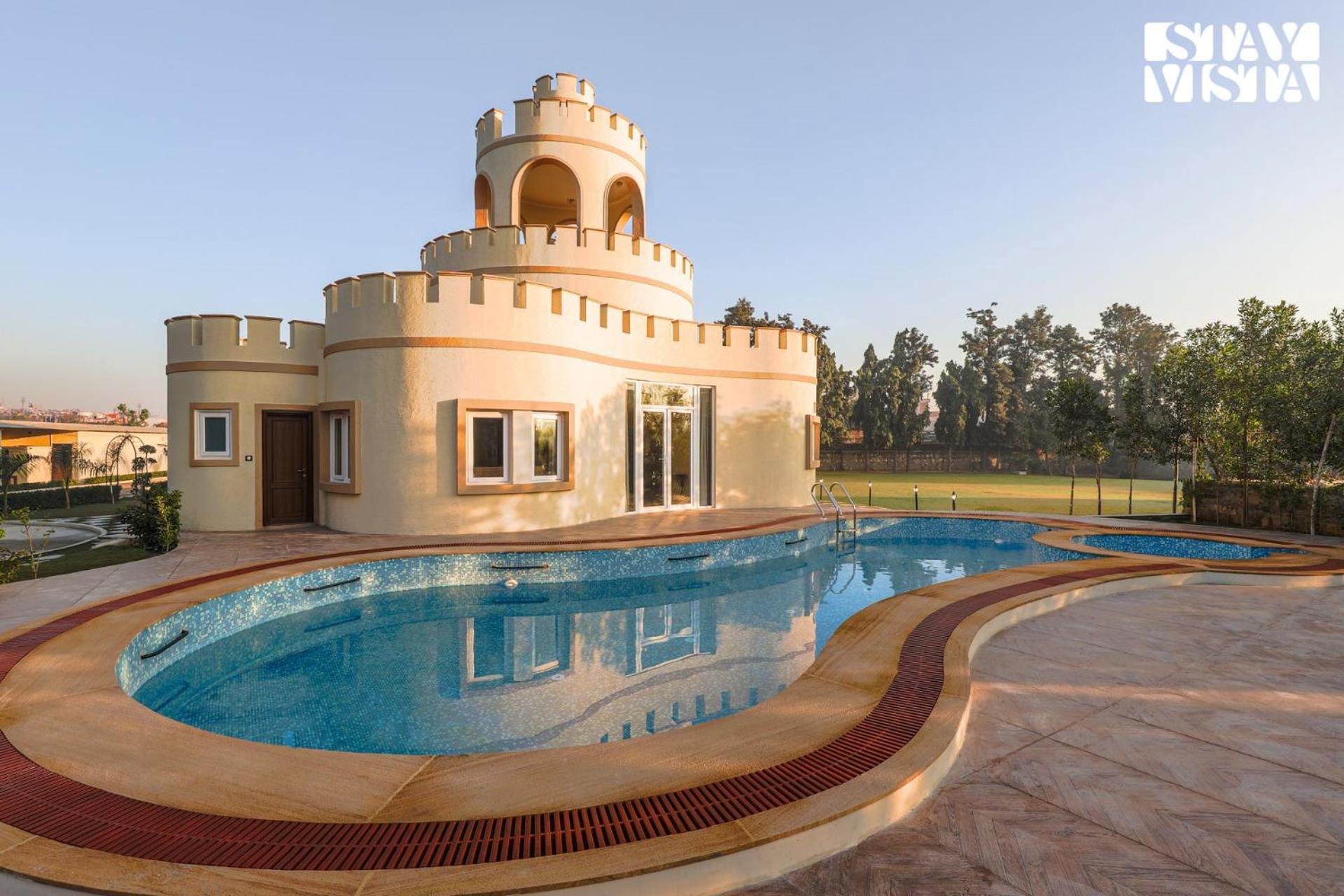 Stayvista'S Mystic Castle With Terrace, Swimming Pool, Lawn With Gazebo Jaipur Exterior photo