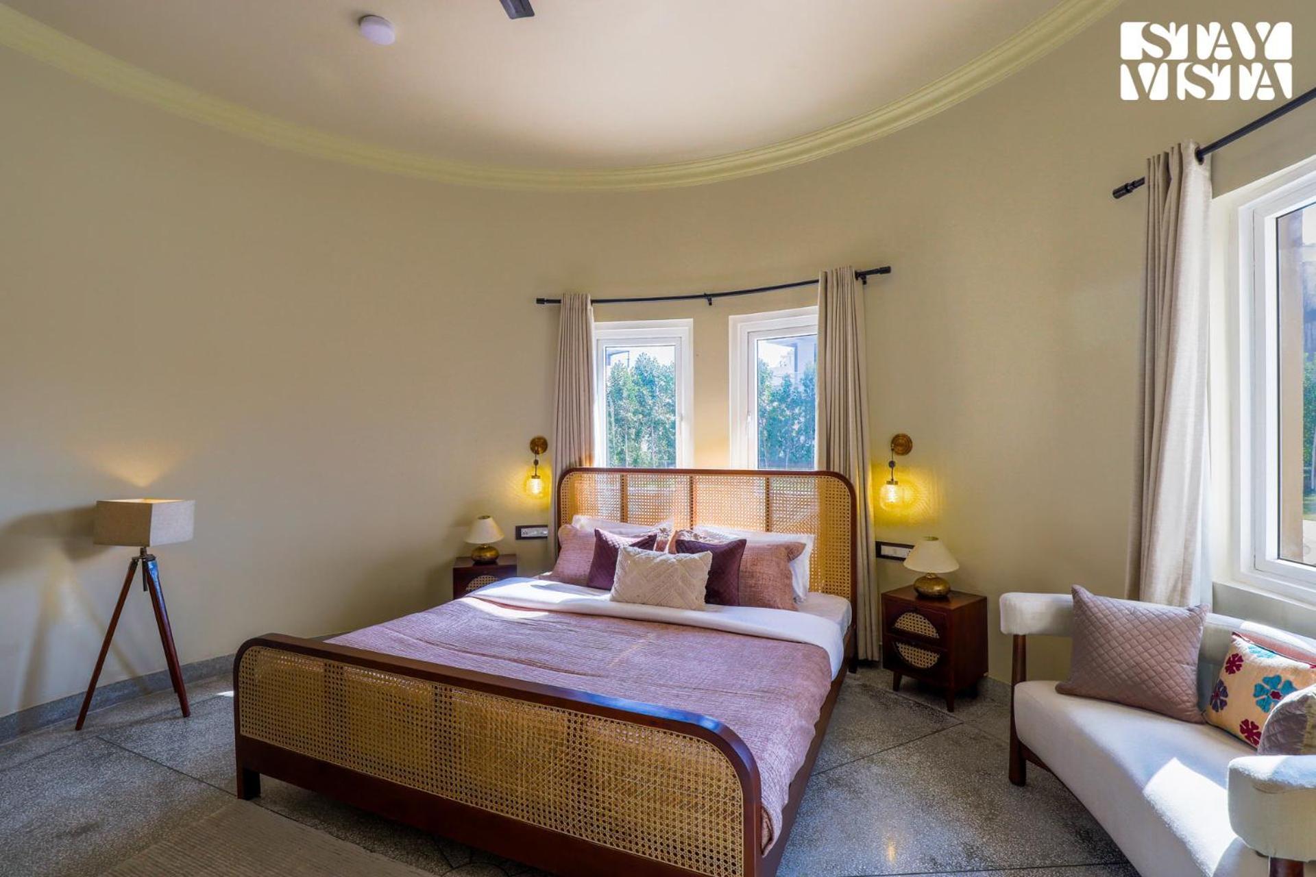 Stayvista'S Mystic Castle With Terrace, Swimming Pool, Lawn With Gazebo Jaipur Exterior photo